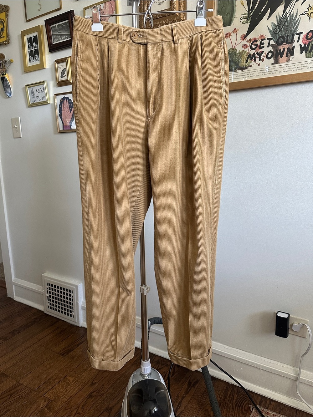 Gucci Men's Tan Corduroy Pleated Pants